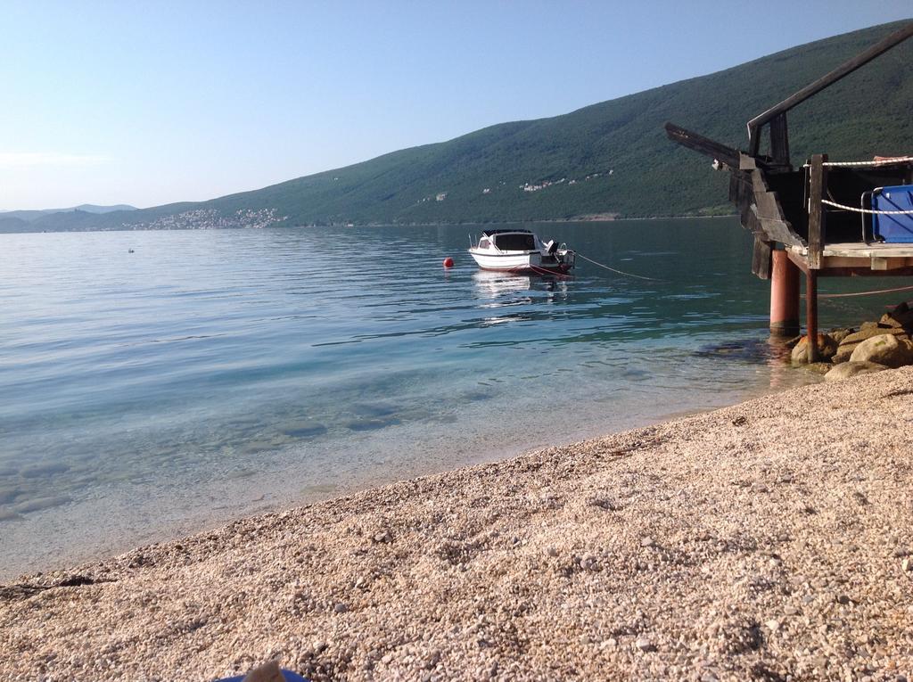 Villa Alla Bed And Breakfast Herceg Novi Exterior foto